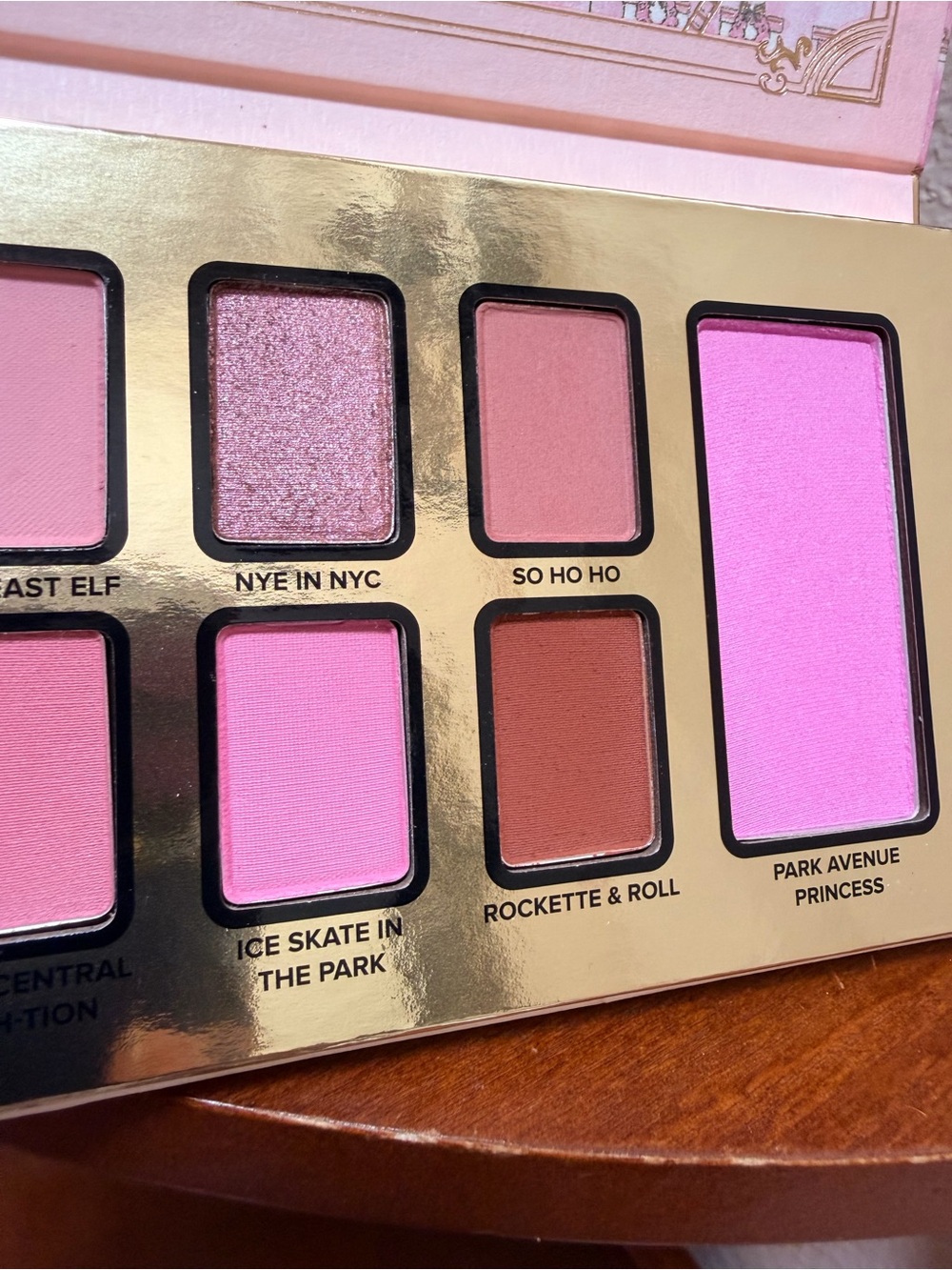 🔹New.. Too Faced Cosmetics ..Christmas in New York" Face and Eye Palette.. - Picture 3 of 5